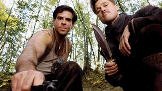 Eli Roth als Sergeant Donny Donowitz und Brad Pitt als Lieutenant Aldo Raine in «Inglourious Basterds».