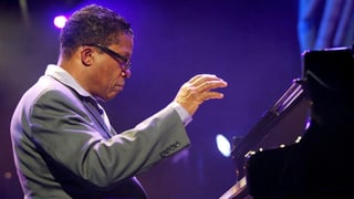 Herbie Hancock am Klavier