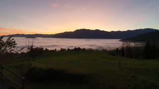 Blick über das noch mit Nebel gefüllte St. Galler Rheintal am Mittwochmorgen.
