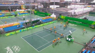 In Rio warten die Tennis-Cracks weiter auf Wetterbesserung.