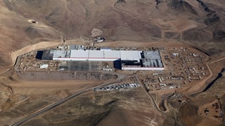 In der Wüste von Nevada befindet sich bereits eine Autofabrik von Tesla. In der Wüste von Nevada befindet sich bereits eine Autofabrik von Tesla.