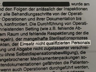 Bild der Durchsuchungsberichte mit geschwärzten Textstellen.