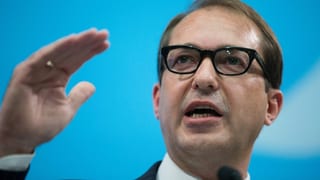 Deutscher Verkehrsminister Alexander Dobrindt. Deutscher Verkehrsminister Alexander Dobrindt.
