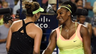 Serena Williams gratuliert Belinda Bencic. 