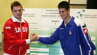 Handshake zwischen Wawrinka und Djokovic.