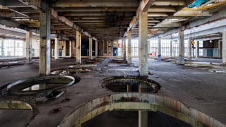Blick in ein ehemaliges Produktionsgebäude der chemischen Industrie im Klybeck-Areal. Blick in ein ehemaliges Produktionsgebäude der chemischen Industrie im Klybeck-Areal.