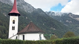 Die Kirche von Seedorf im Kanton Uri.