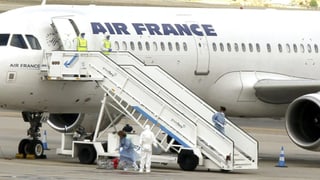 Die isolierte Air-France-Maschine in Madrid.