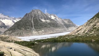 Blick auf den Märjelensee. Blick auf den Märjelensee.