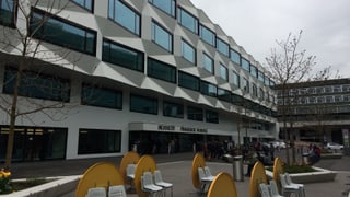 Hauptgebäude der Universität Luzern.