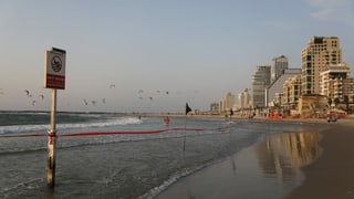 Geschlossener Strand in Tel Aviv