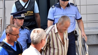 Mann mit Polizisten. Mann mit Polizisten.