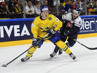 Hat in seiner 1. NHL-Saison in Toronto voll eingeschlagen. An der WM führt er die schwedische Skorerliste an. 