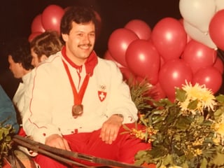 Rico Freiermuth in jungen Jahren, mit seiner Olymia-Bronzemedaille.