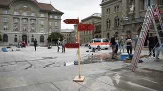 Zu sehen der leere Bundesplatz. Zu sehen der leere Bundesplatz.