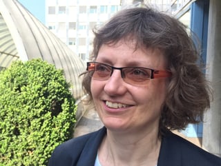 Frau mit Brille Frau mit Brille