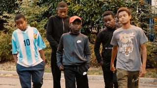 Jugendliche Darsteller des Films, situiert in der Banlieue Montfermeil. Jugendliche Darsteller des Films, situiert in der Banlieue Montfermeil.