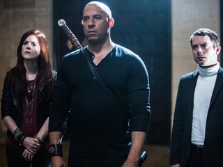 Von links nach rechts: Chloe (Rose Leslie), Kaulder (Vin Diesel) und Dolan, der 37. (Elijah Wood).
