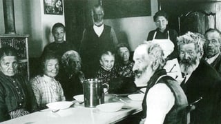 Arme Seniorionnen und Senioren würden früher als «bedürftige Greise» in Armenhäusern versorgt.