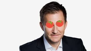 Sascha Ruefer mit Tomaten auf den Augen