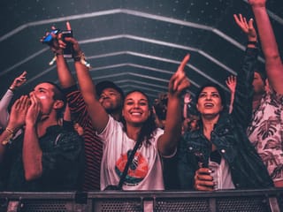 Festivalbesucher in der ersten Reihe