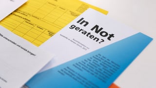 Broschüre mit der Überschrift "In Not geraten?"