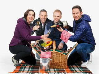 Joëlle Beeler, Dani Fohrler, Stefan Siegenthaler und Adrian Küpfer beim Brunchen.
