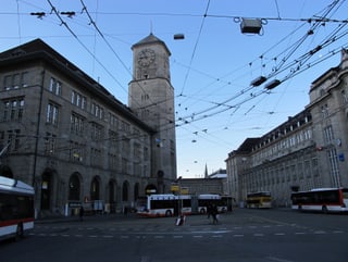 Hauptpost und Bahnhofplatz St. Gallen
