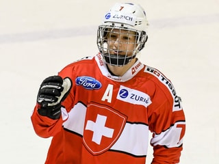 Lara Stalder. Lara Stalder.