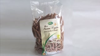 Verpackung mit veganen Teigwaren. Verpackung mit veganen Teigwaren.