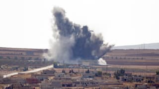 Bombenexplosion am Rand der umkämpften Stadt Kobane.