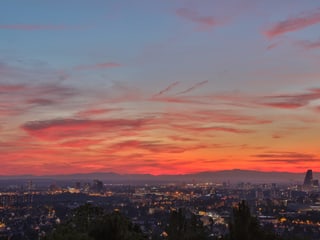 Sonnenuntergang über Basel.