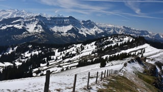 Schneespuren auf den Höhenzügen des Entlebuchs. Schneespuren auf den Höhenzügen des Entlebuchs.