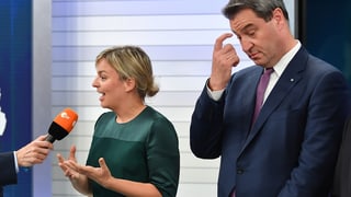 Katharina Schulze und Markus Söder im ZDF-Studio. Katharina Schulze und Markus Söder im ZDF-Studio.