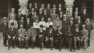 Klassenfoto in Schwarzweiss Klassenfoto in Schwarzweiss