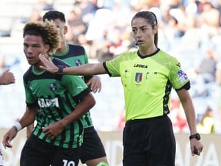 Maria Sole Ferrieri Caputi gibt Anweisungen