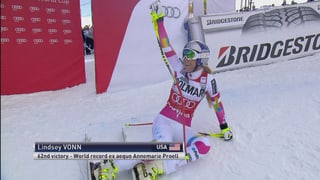 Lindsey Vonn nach ihrem Triumph bei der Abfahrt in Cortina.