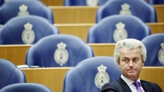 Geert Wilders in den Sitzreihen des niederländischen Parlaments.