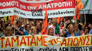 Lehrer protestieren in Griechenland gegen die Streichung von Stellen