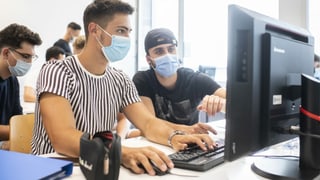 Auch an Universitäten und Schulen herrscht vielerorts Maskenpflicht.