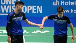 Spieler klatschen sich ab Spieler klatschen sich ab