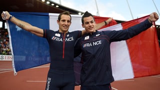 Lavillenie und Menaldo freuen sich über ihre Medaillen. 