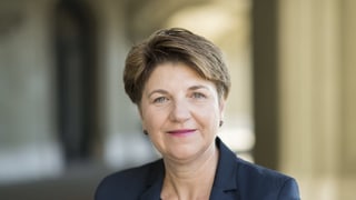 Bundesrätin fordert Klubs zum Handeln auf