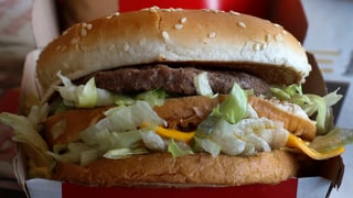 Ein BigMac in Grossaufnahme.