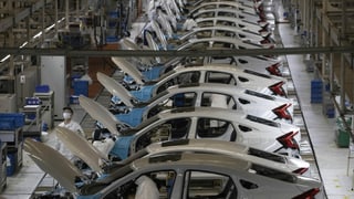 Blick in eine Autofabrik in China.