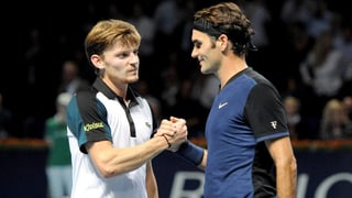 Roger Federer und David Goffin beim Handshake