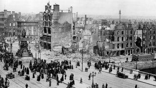 Ein zerstörtes Dublin im Jahr 1919 nach dem Osteraufstand. 