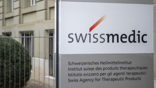 Logo und Haupteingang von Swissmedic