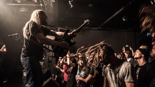 Ein Konzert einer Metal Band
