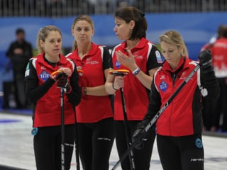 Manuela Siegrist, Marlene Albrecht, Esther Neuenschwander und Skip Silvana Tirinzoni (von links)